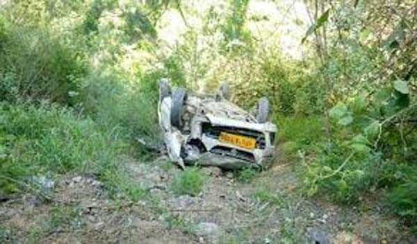 कुल्लू में जीप हादसे में दो लोगों की मौत, तीन घायल